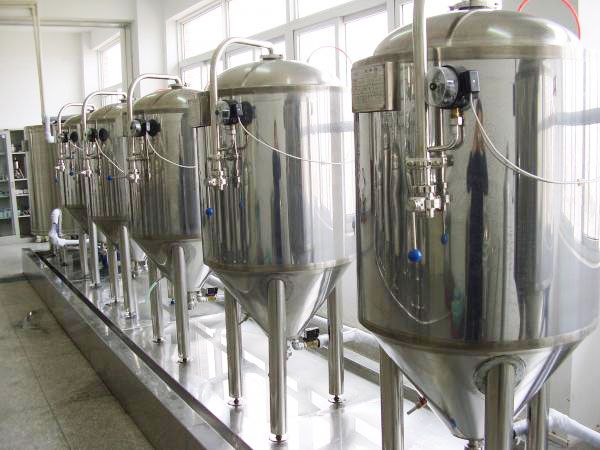 如何正確清洗發(fā)酵罐，有哪些方法：